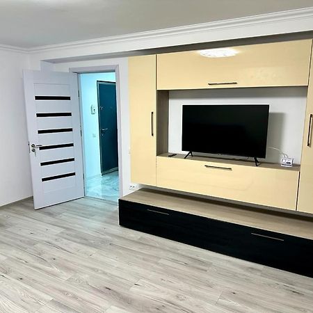 Elite Apartment Buzău Exterior photo